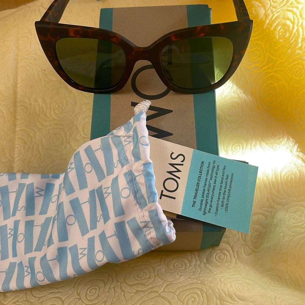 Brand new Toms sunglasses cat eye tortoise color